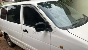 Toyota Noah 2002 White