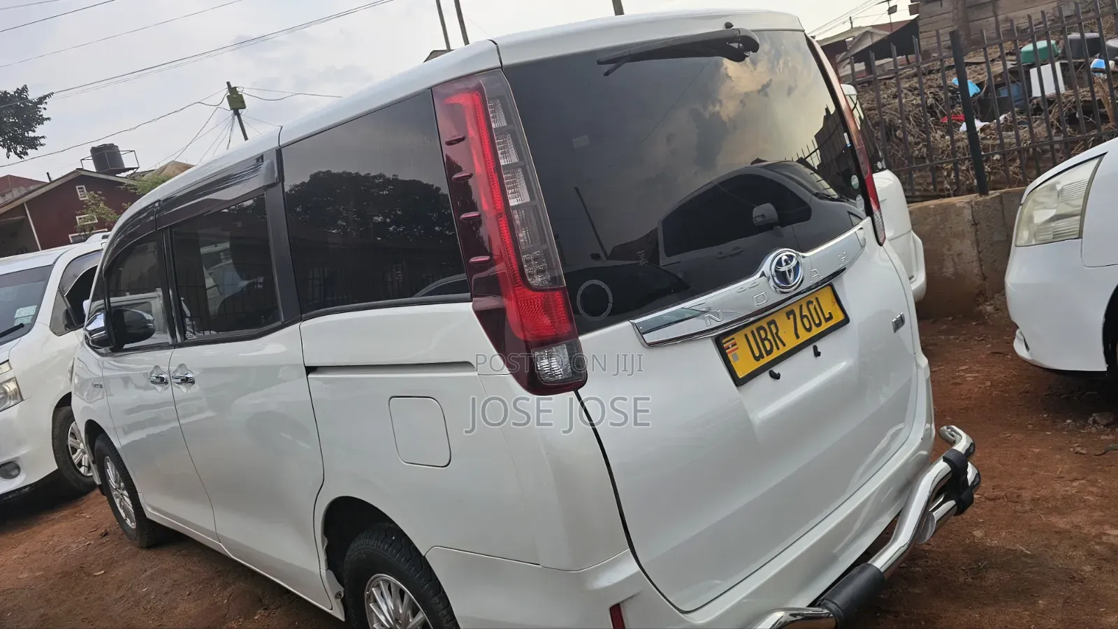 Toyota Noah 2016 White