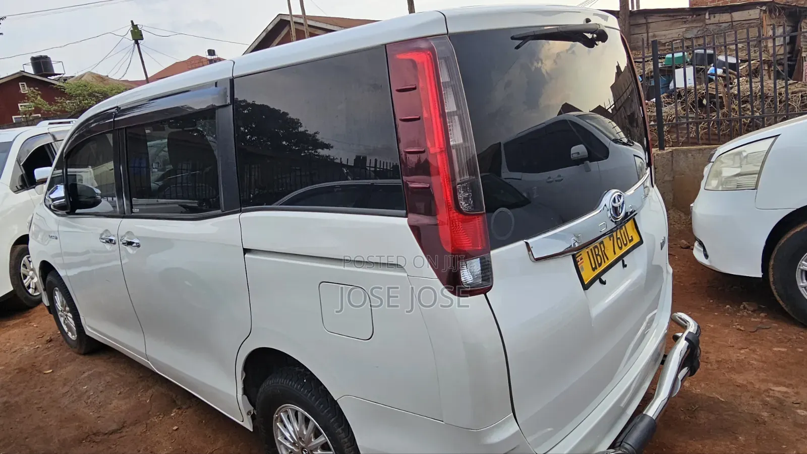 Toyota Noah 2016 White