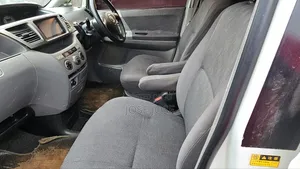Toyota Noah 2005 White