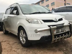 Toyota IST 2007 White