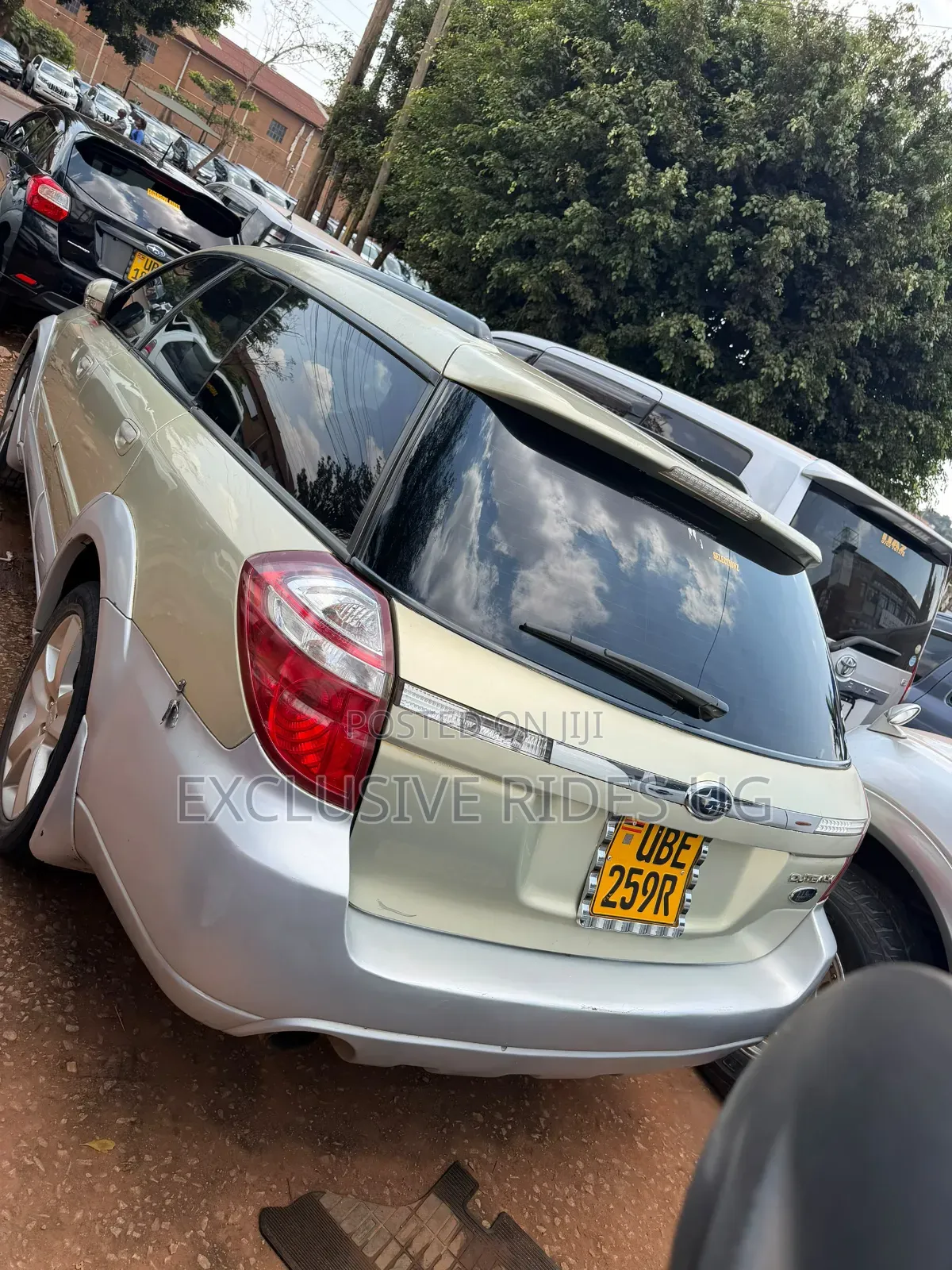 Subaru Outback 2006 Gold