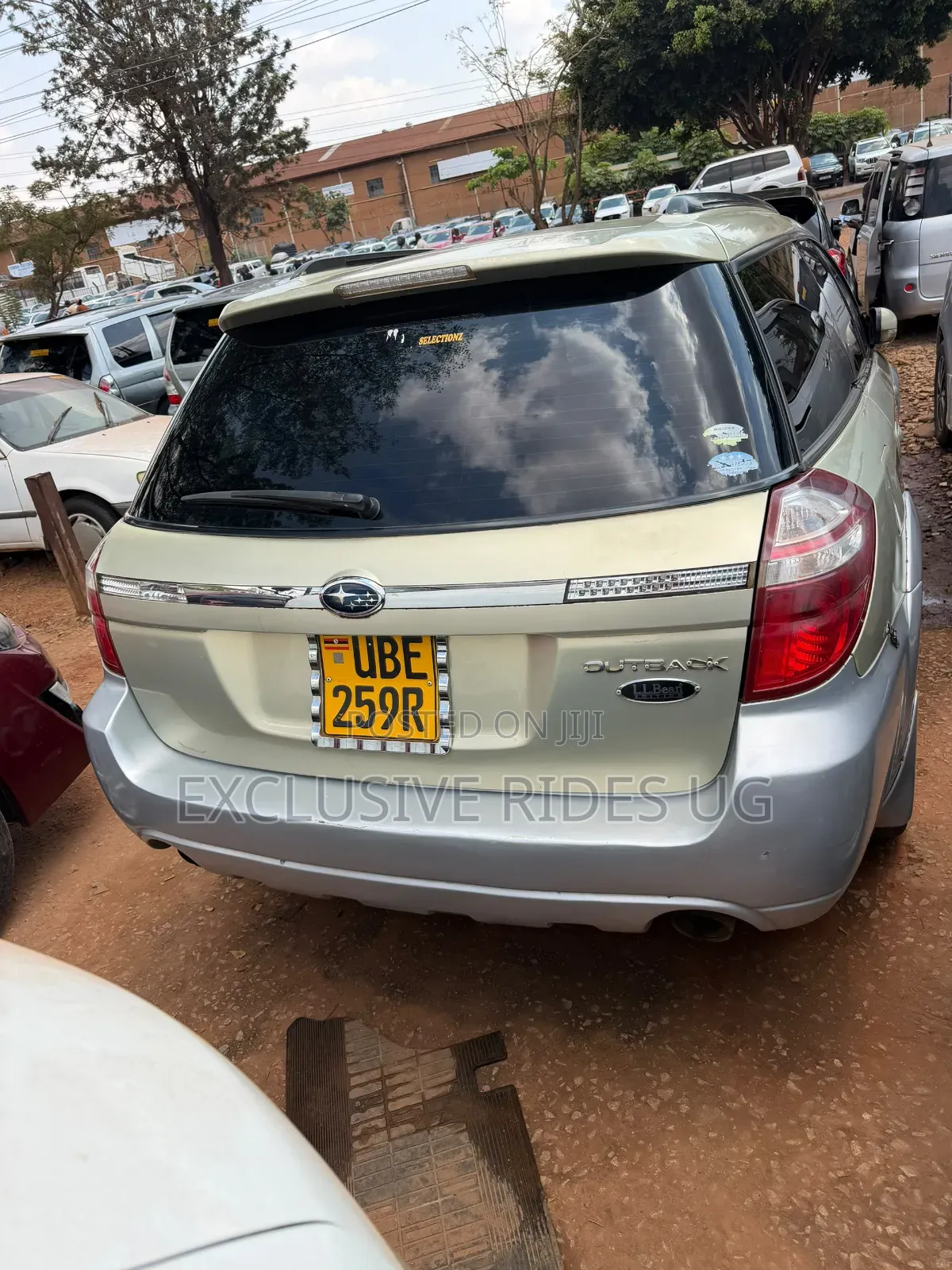 Subaru Outback 2006 Gold