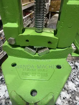 Pipe Vice Spanish Origin