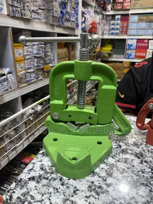 Pipe Vice Spanish Origin
