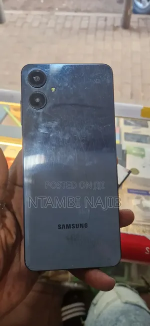 Samsung Galaxy A06 64 GB Black