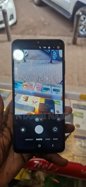 Samsung Galaxy A06 64 GB Black