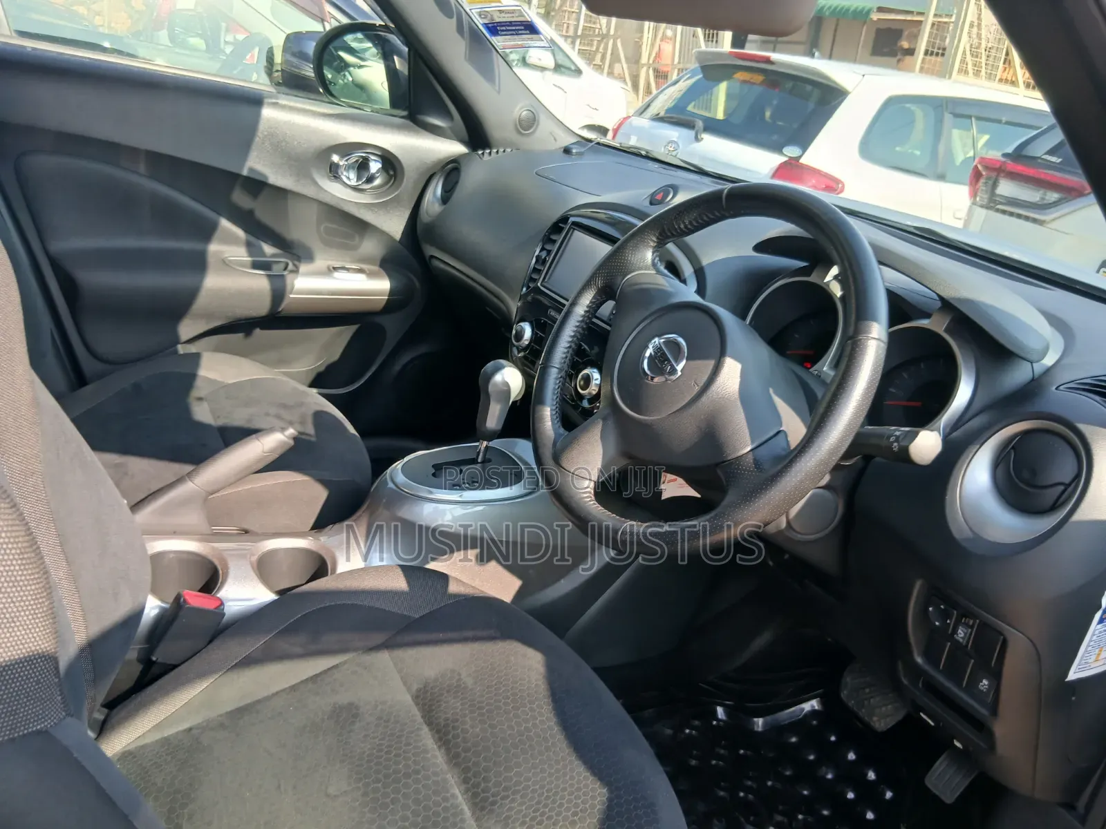 Nissan Juke 2011 Silver