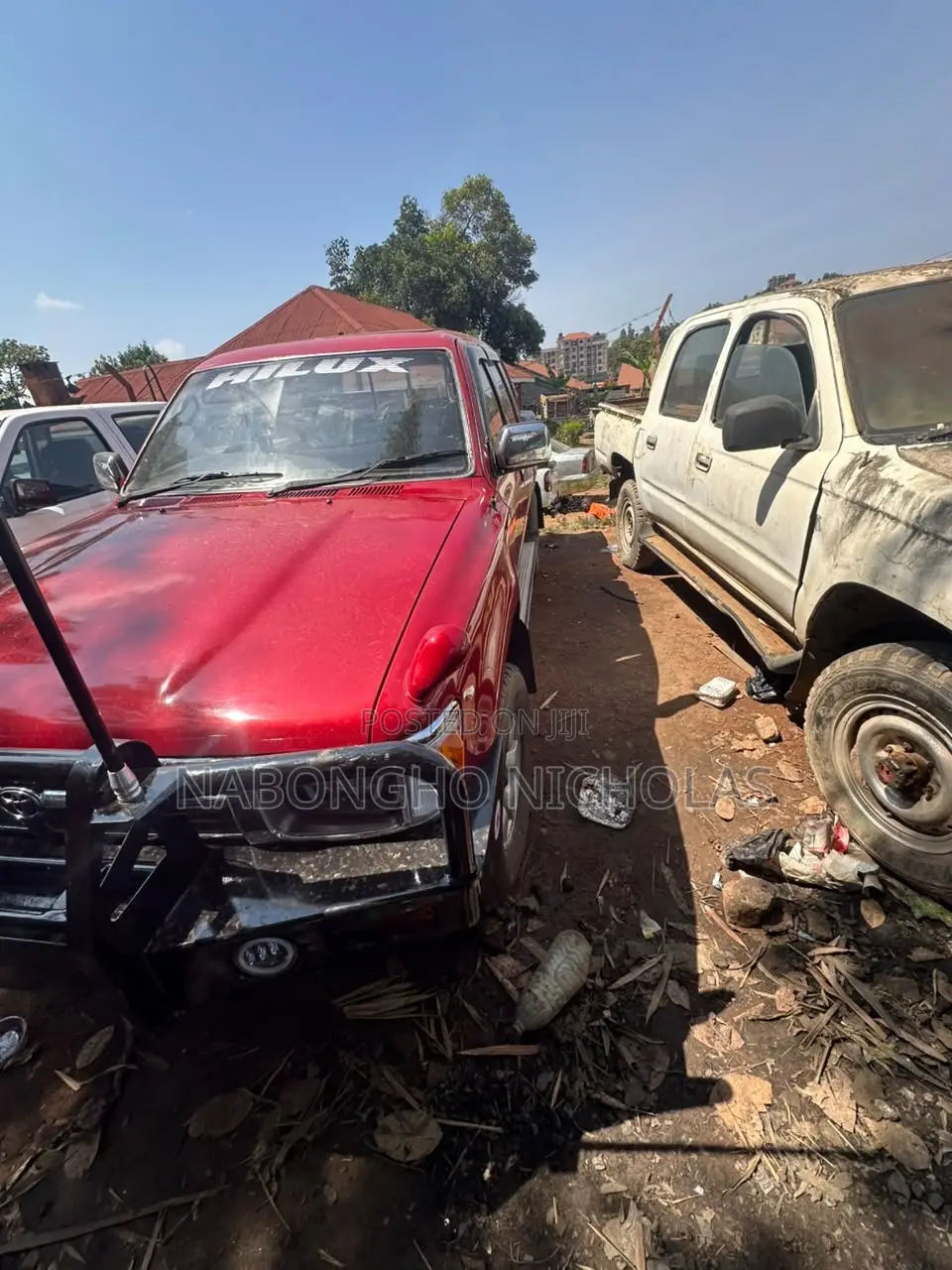 Toyota Hilux 2000 Red