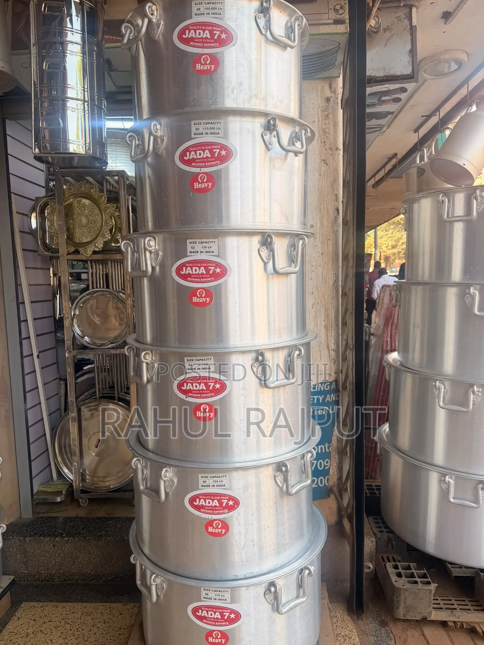 Souce Pan With Handle and Lid
