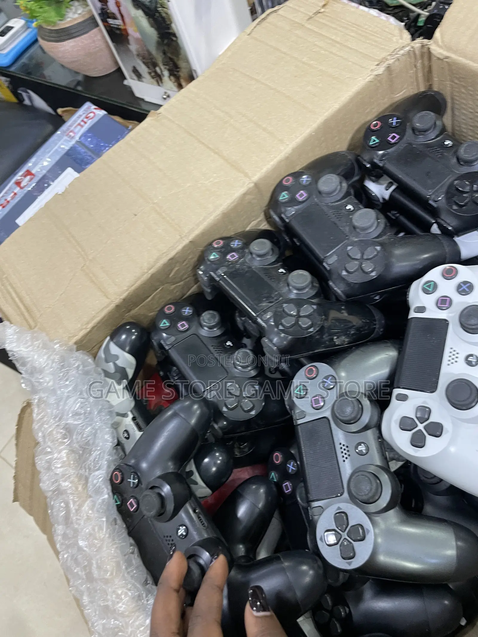 PS5 Controllers and PS4controller Controllers