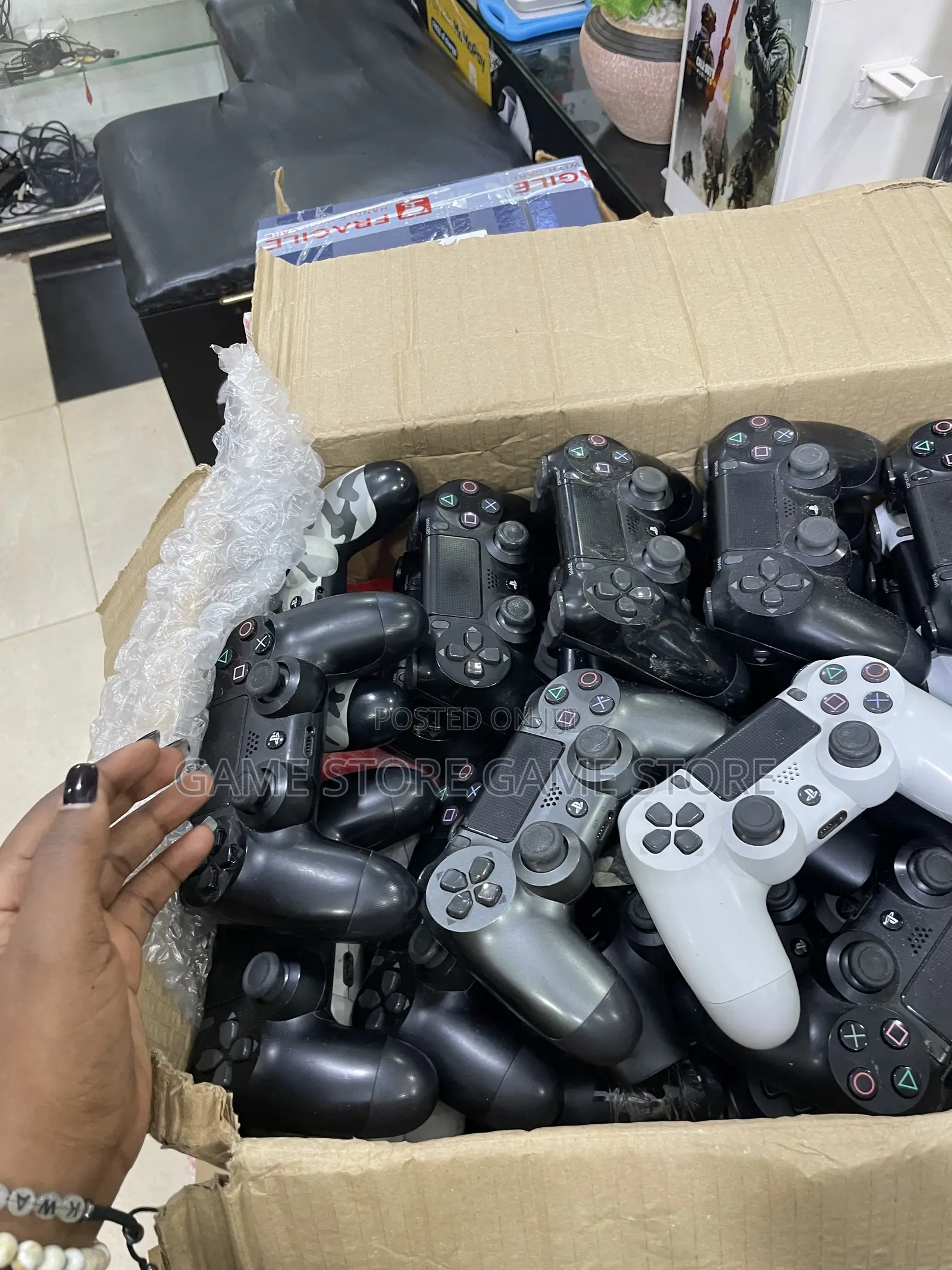 PS5 Controllers and PS4controller Controllers