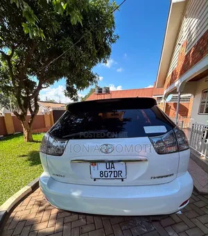 Toyota Harrier 2006 White