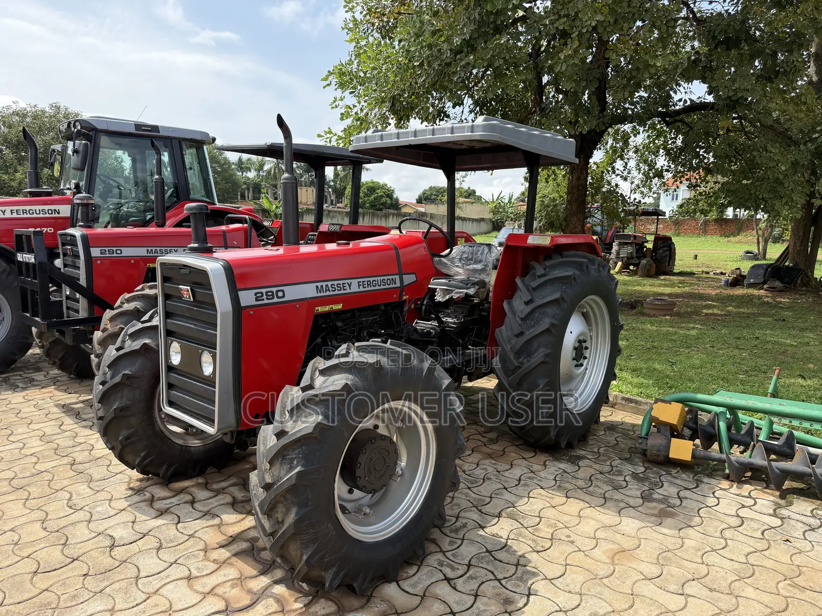 Tractor Massey
