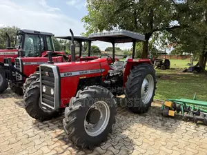 Tractor Massey