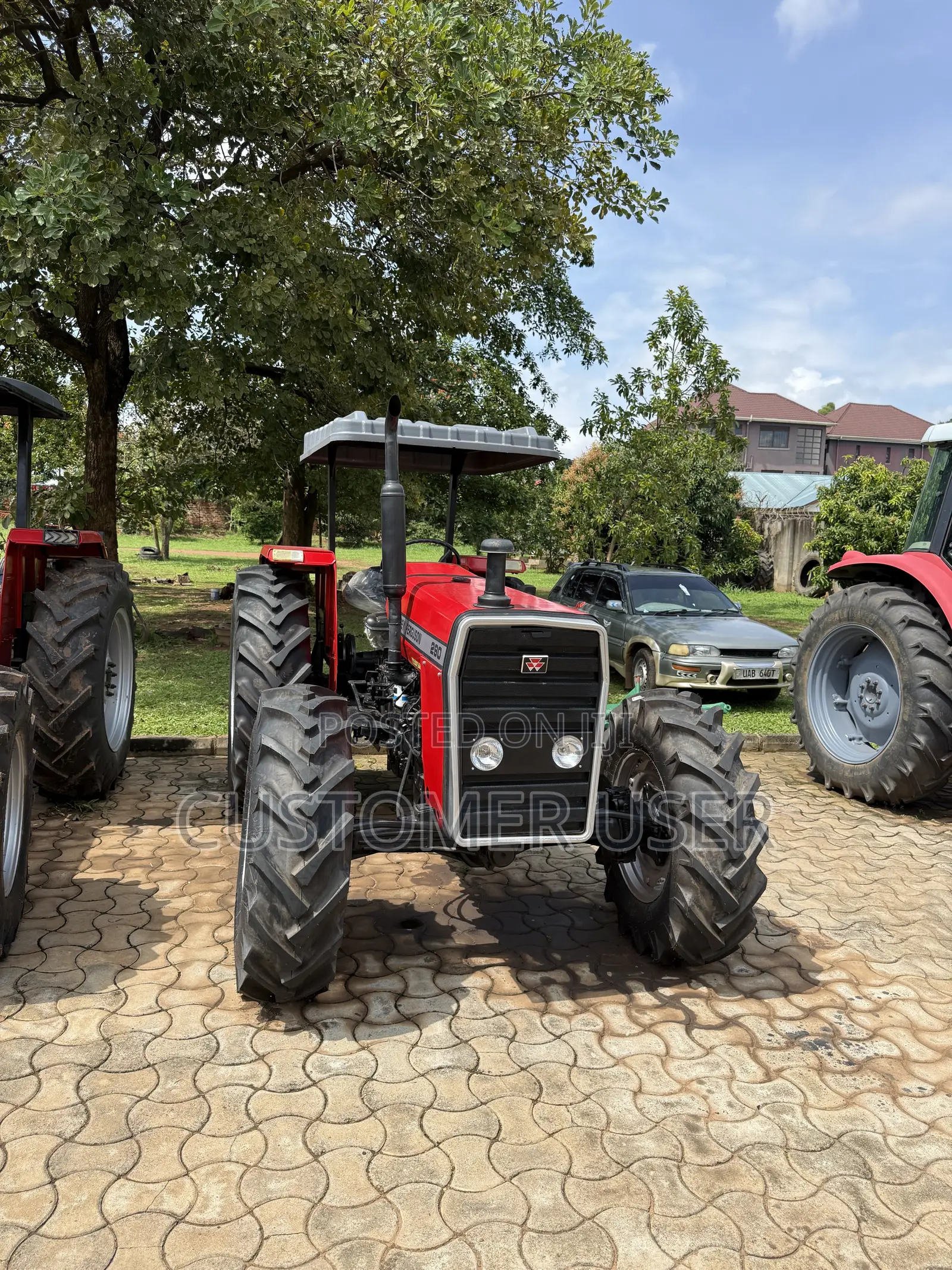 Tractor Massey