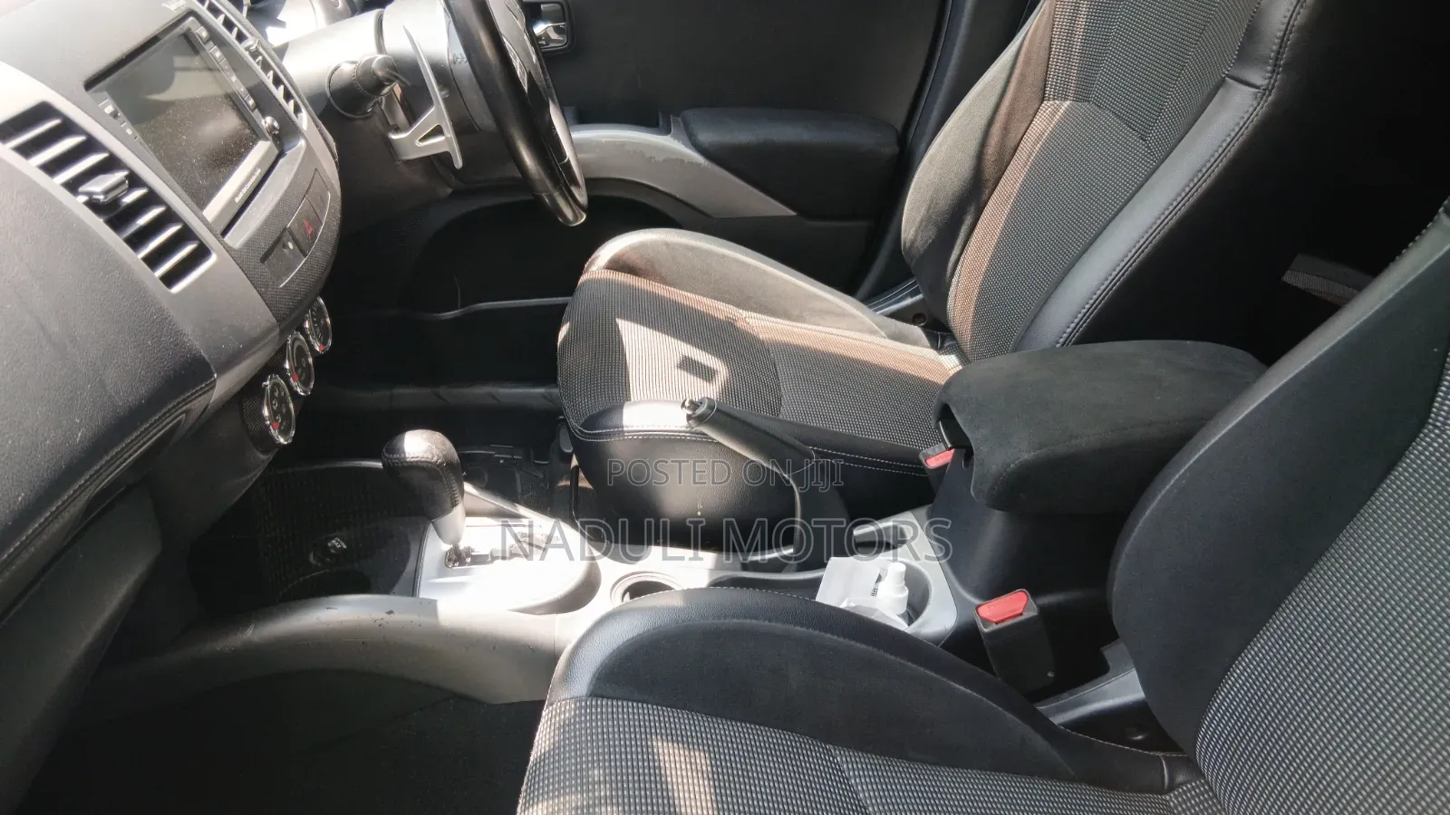 Mitsubishi Outlander 2013 Black