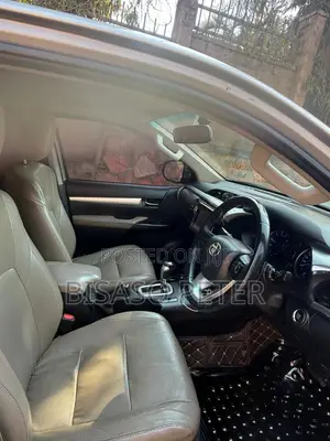 Toyota Hilux 2016 Silver