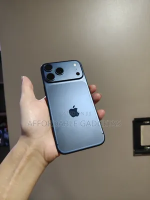 New Apple iPhone 17 Pro Max 256 GB Blue