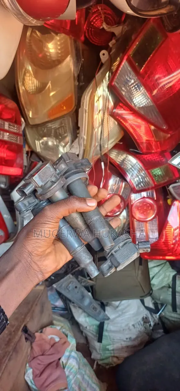 Ignition Coil and Spark Plug [ TOYOTA] _ Plugs _ Coils