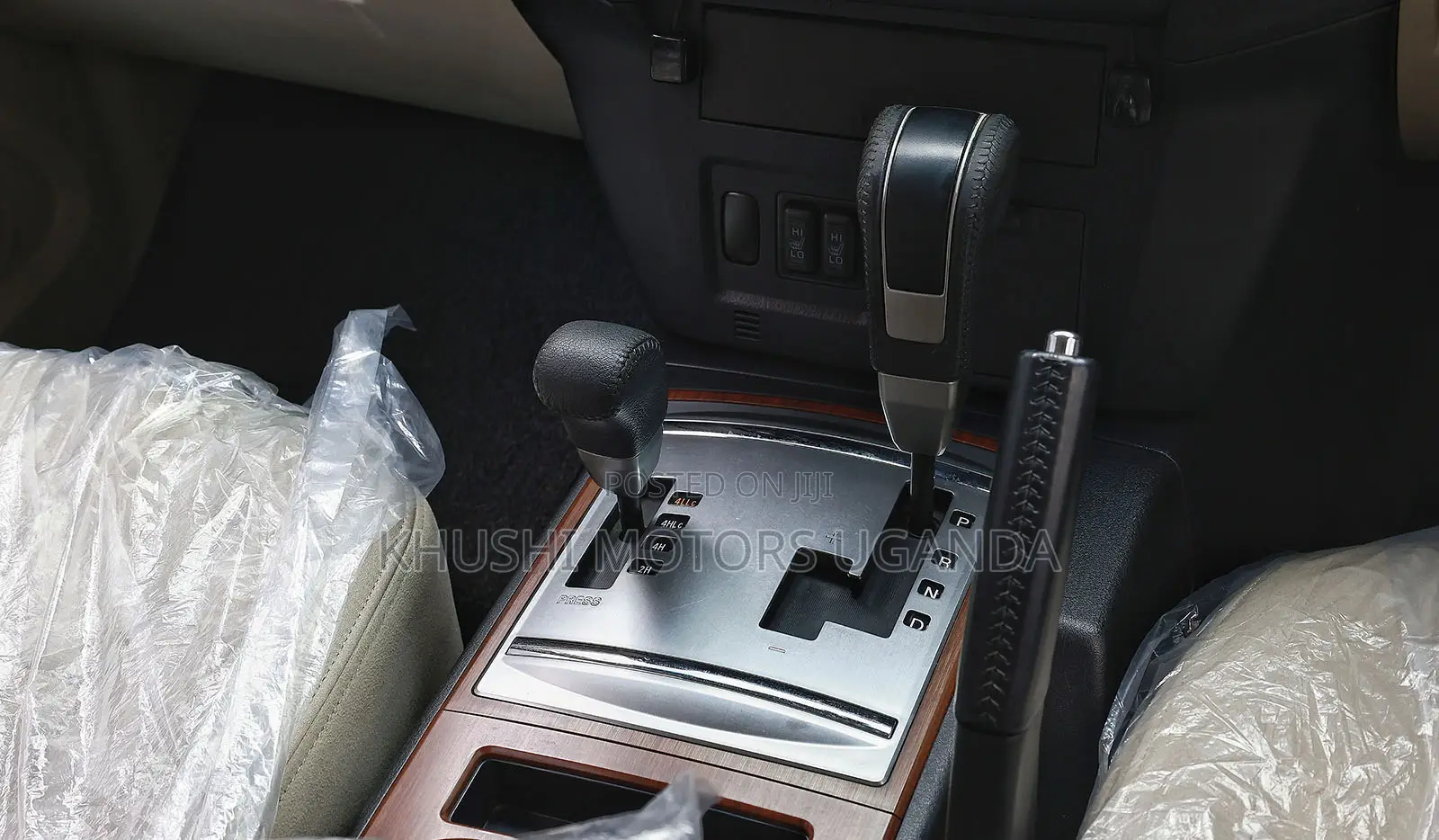 Mitsubishi Pajero 2012 White