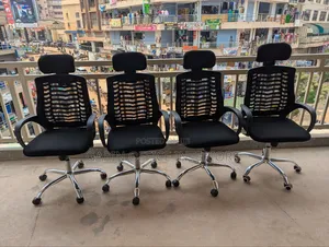 Headrest Office Chairs in Perfect Condition, Refurbished Adjustable