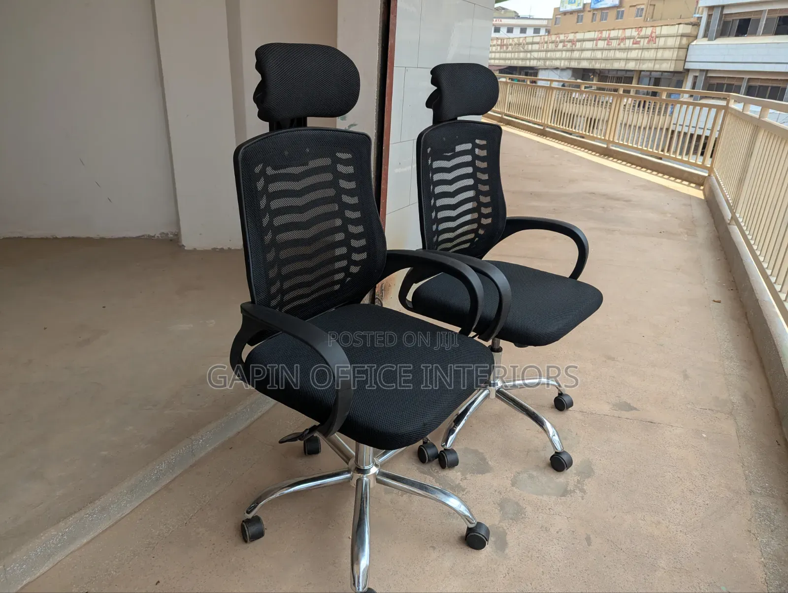 Good Conditioned Second Hand Headrest Office Chairs, Price Per Piece