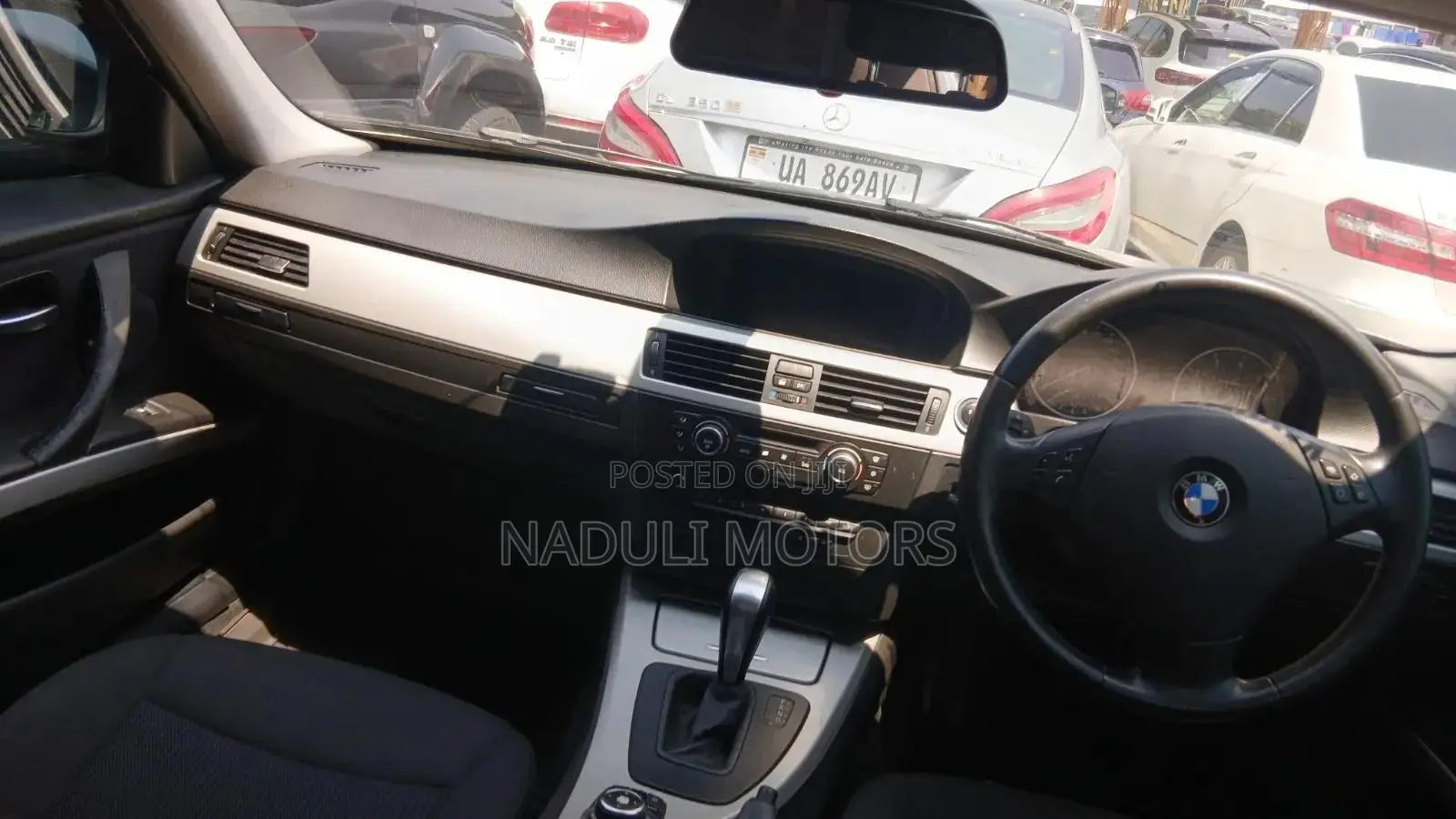 BMW 320i 2009 Silver