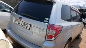 Subaru Forester 2011 Silver