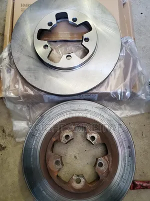 Brake Disc Plates for Toyota Hiace (Drone) Four Wheel Drive.