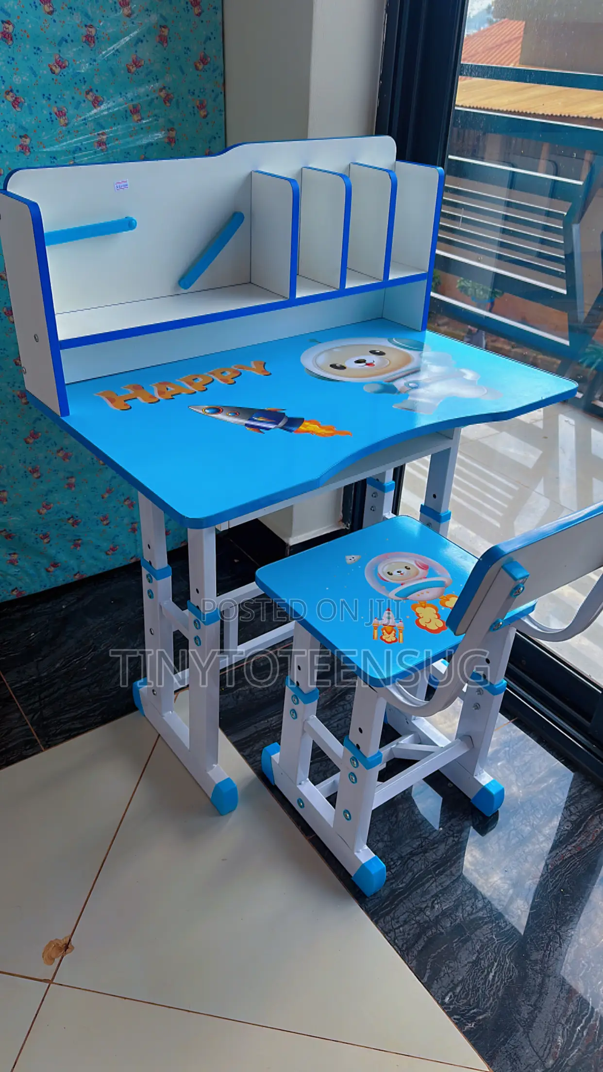 Reading Table