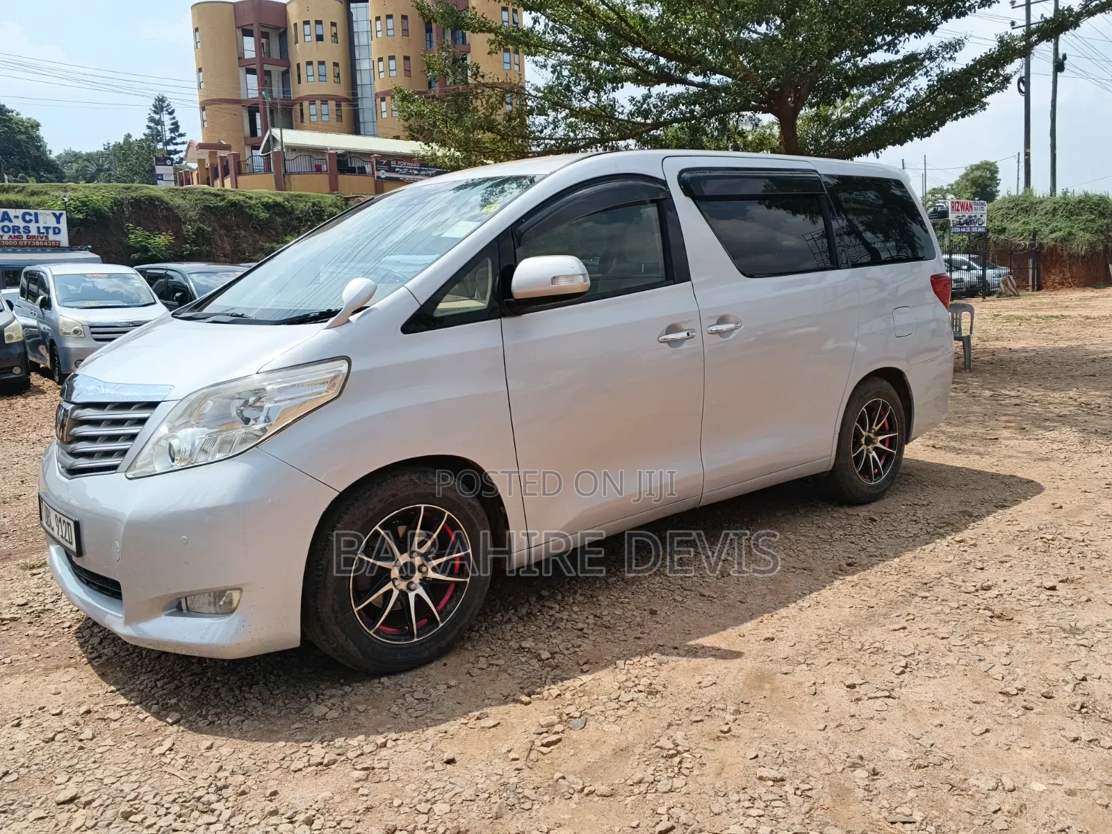 Toyota Alphard 2009 Silver