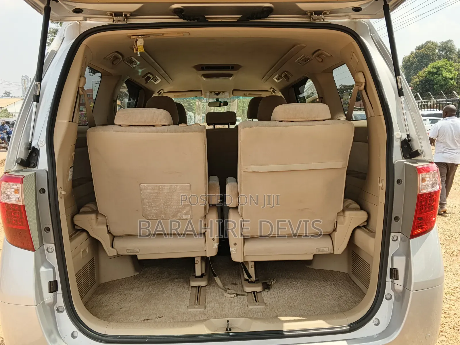 Toyota Alphard 2009 Silver