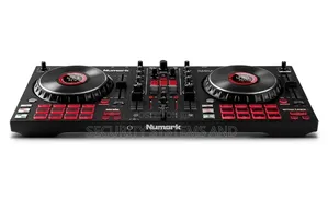 Numark Mixtrack Platinum FX
DJ Controller