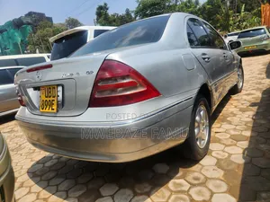 Mercedes-Benz C200 2006 Silver