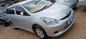 Toyota Wish 2006 Silver