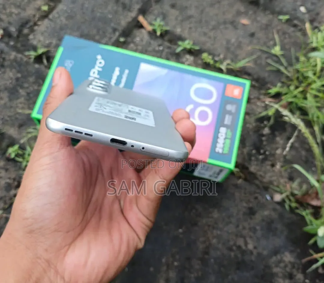 New Infinix Hot 60 Pro+ 256 GB Silver