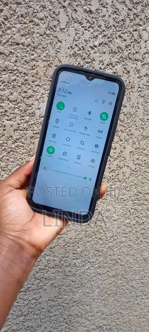 Infinix Hot 12i 64 GB Blue