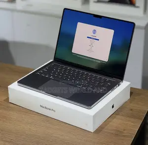 New Laptop Apple MacBook Pro 36GB Apple M5 Pro SSD 2T