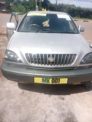 Toyota Harrier 2000 Silver