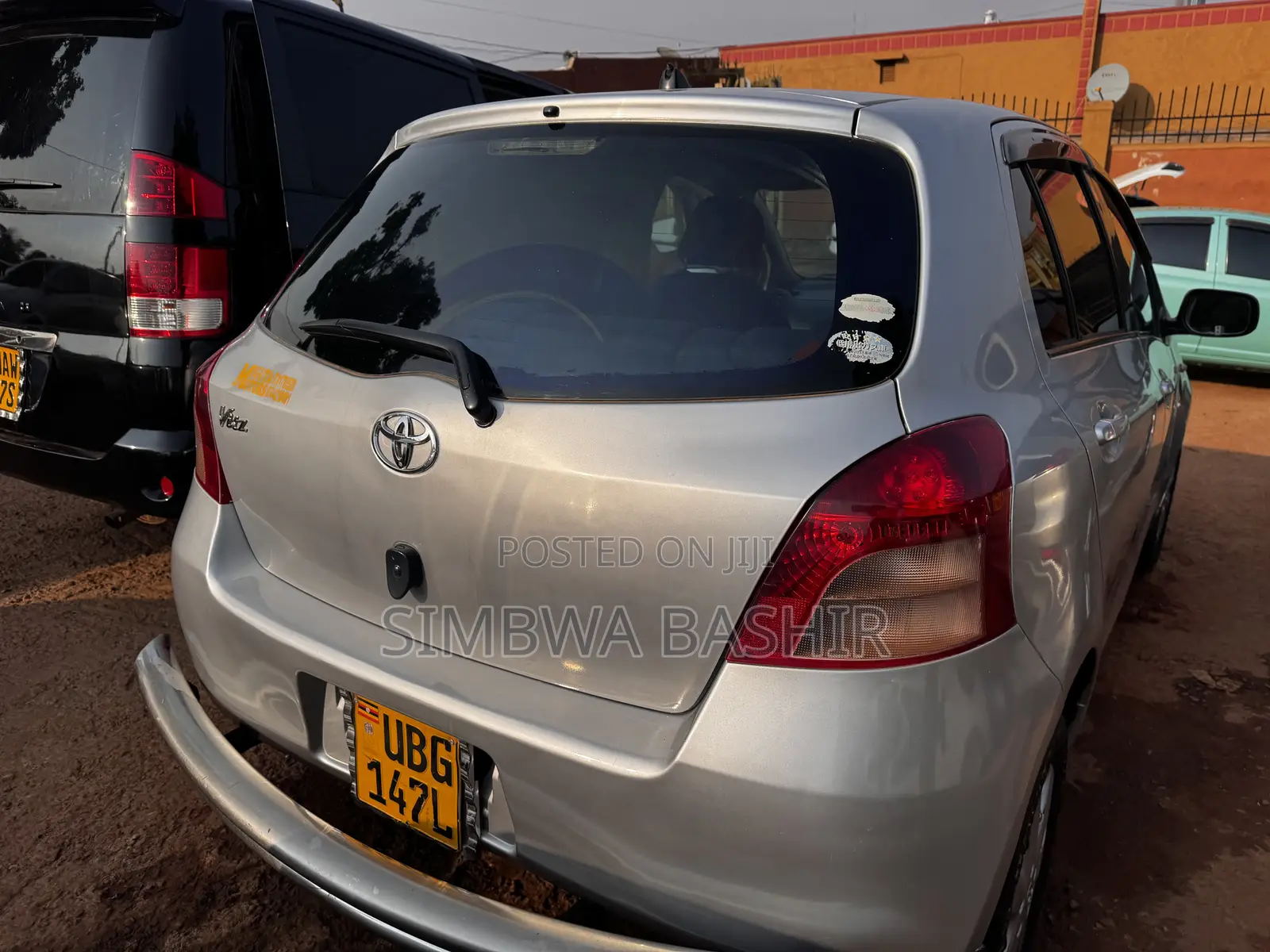 Toyota Vitz 2004 Silver