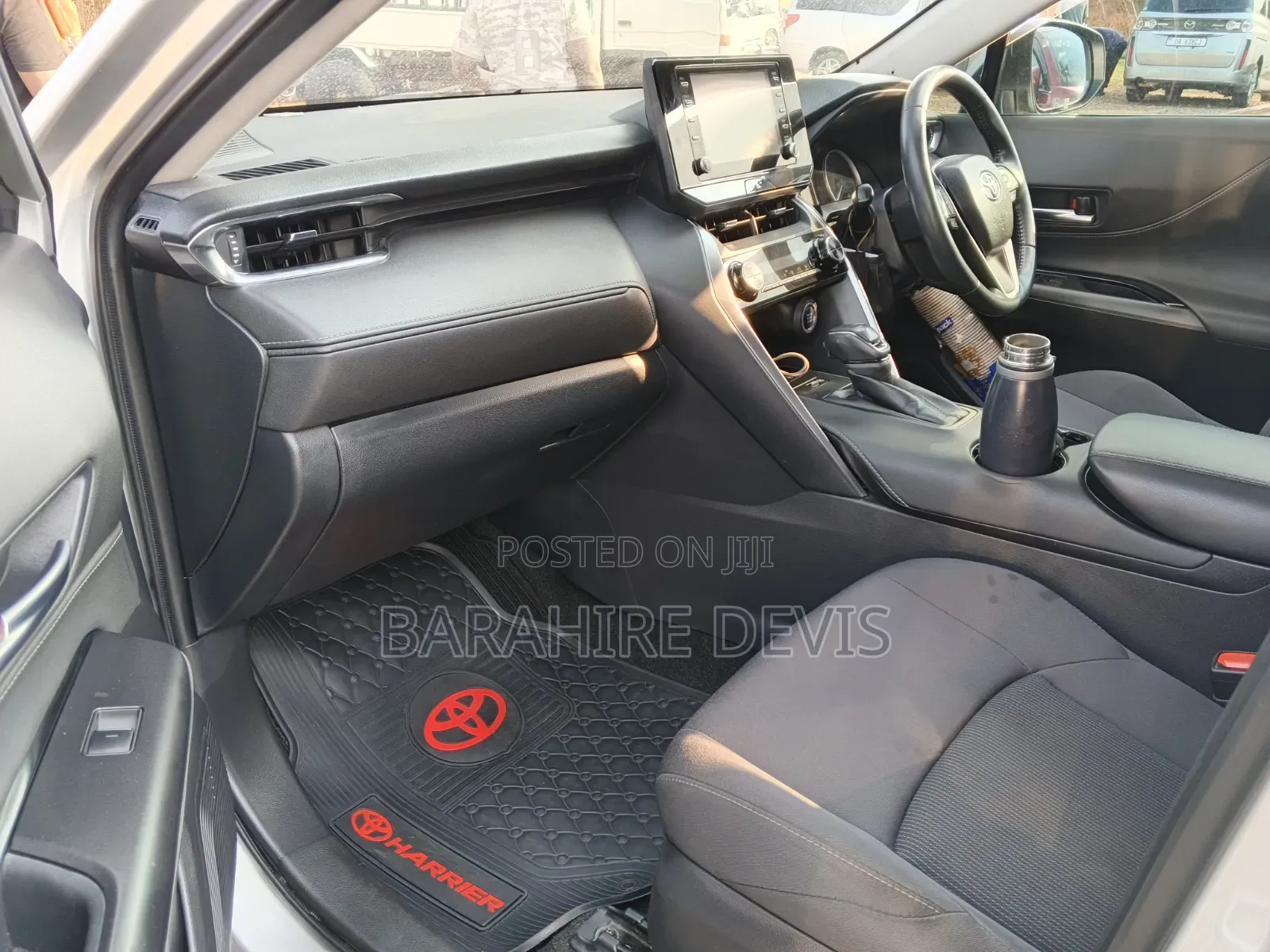 Toyota Harrier 2022 Silver