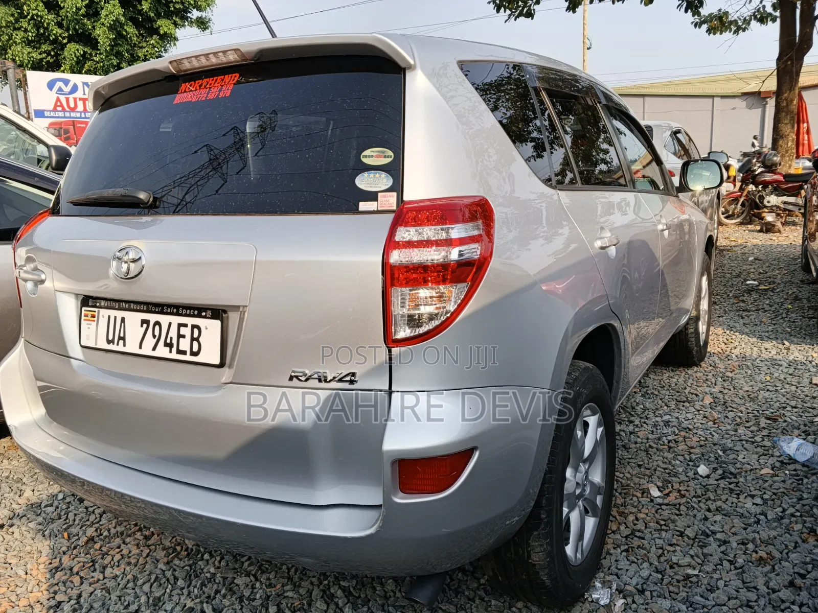 Toyota RAV4 2011 Silver