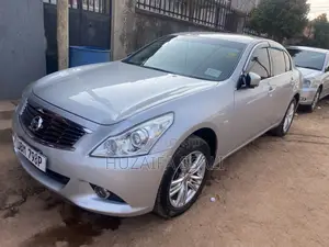 Nissan Fuga 2013 Silver