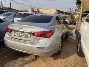 Nissan Fuga 2015 White