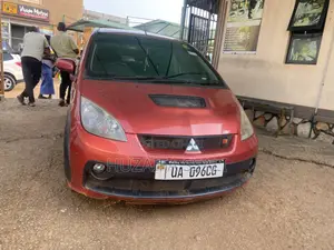 Mitsubishi Colt 2020 Red