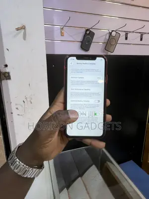 Apple iPhone 11 64 GB Red