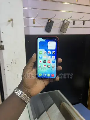 Apple iPhone 11 64 GB Red