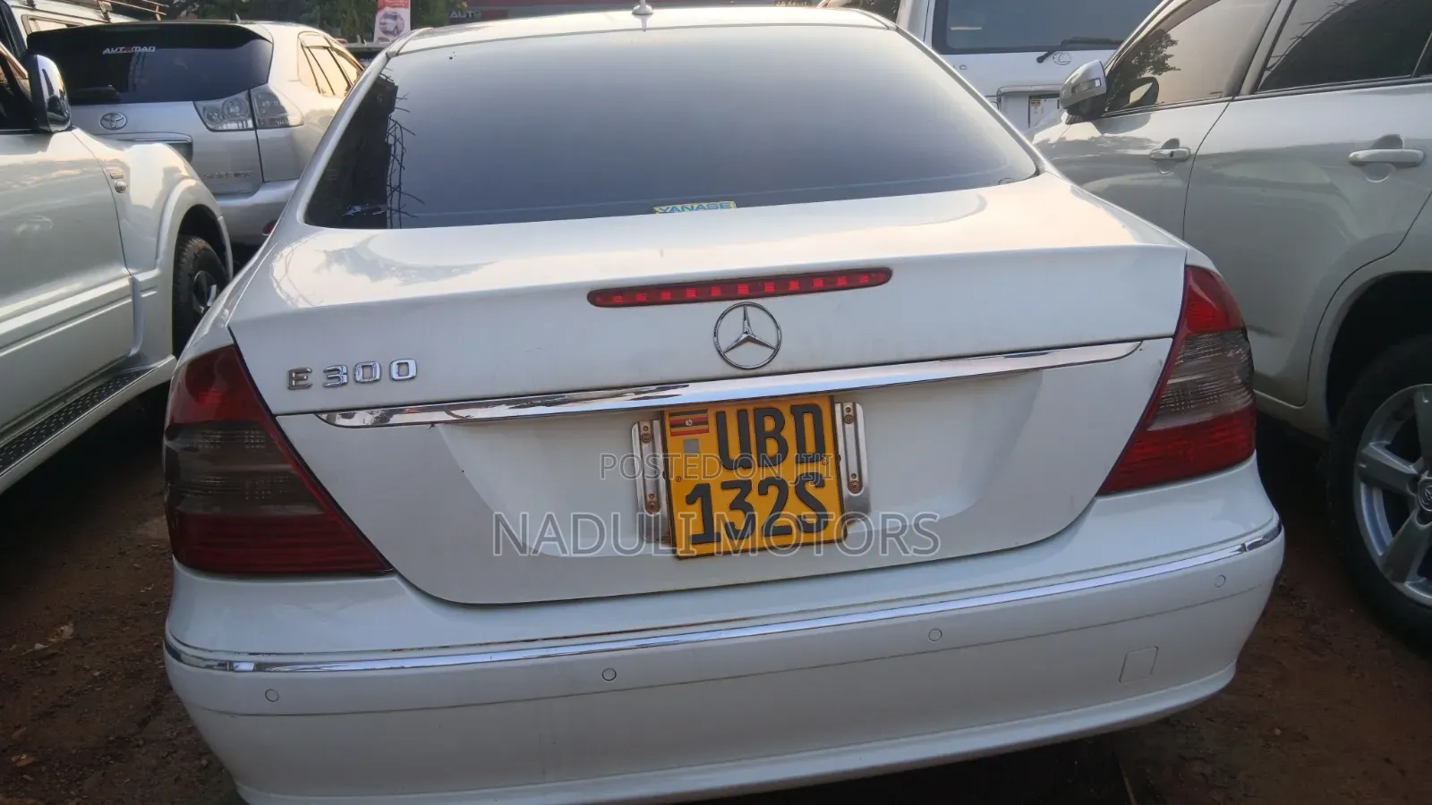 Mercedes-Benz E300 2007 White