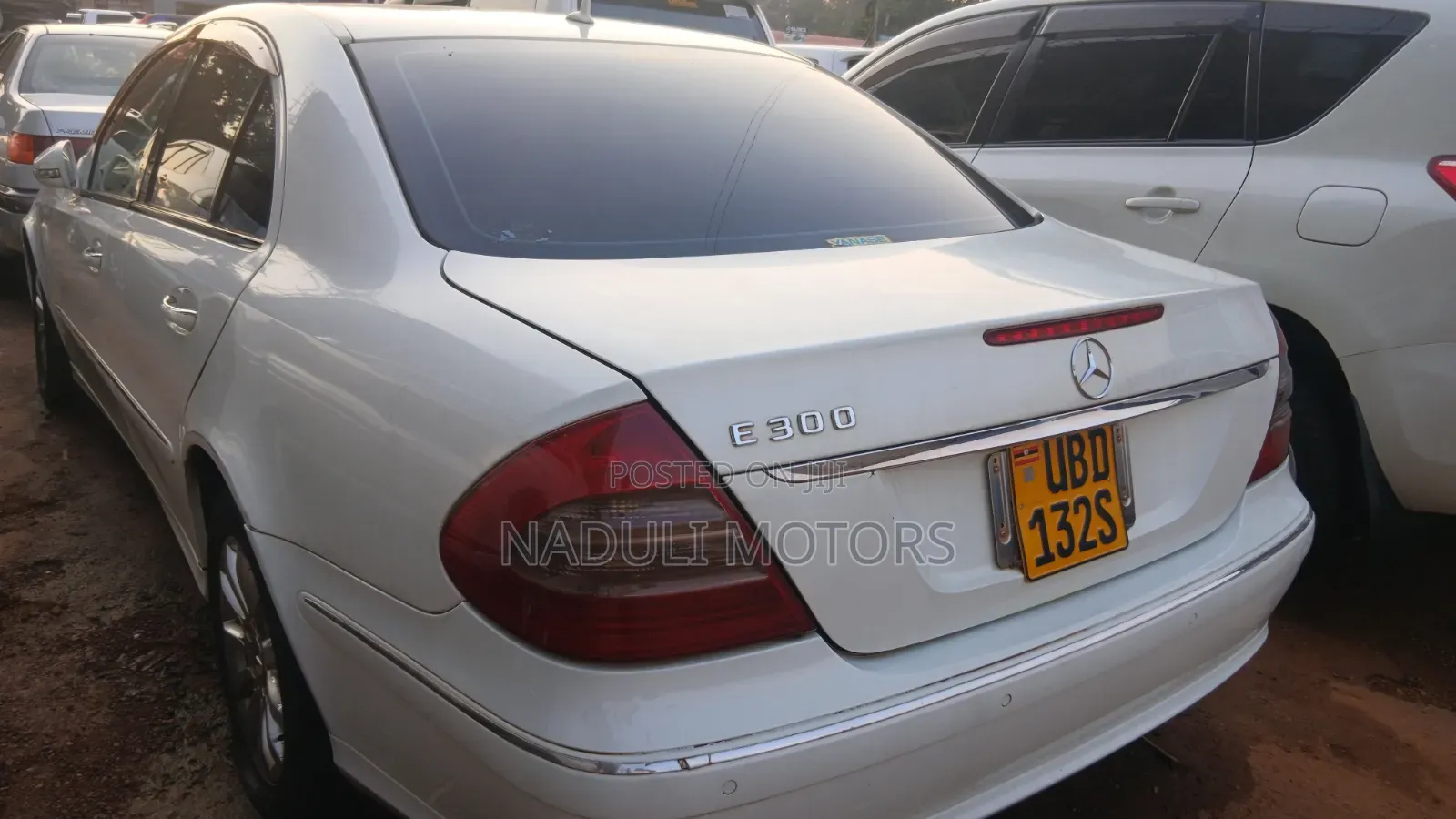 Mercedes-Benz E300 2007 White